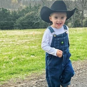 Meet your Posher, Jason